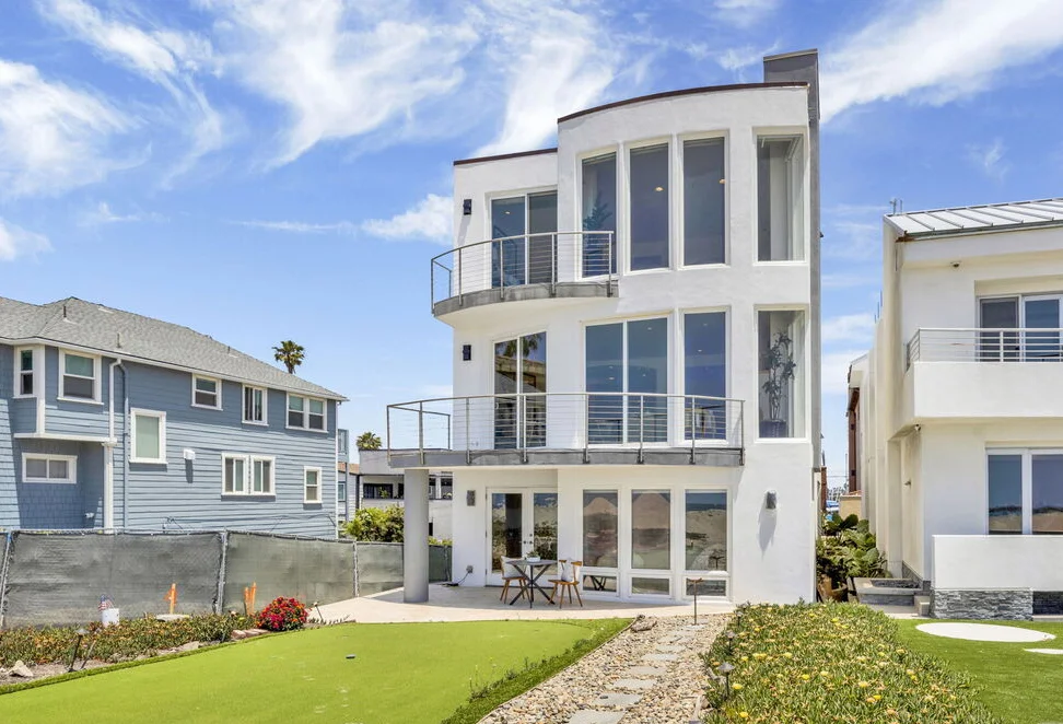 ¿Cuánto necesito para el enganche de una casa en Los Ángeles?
